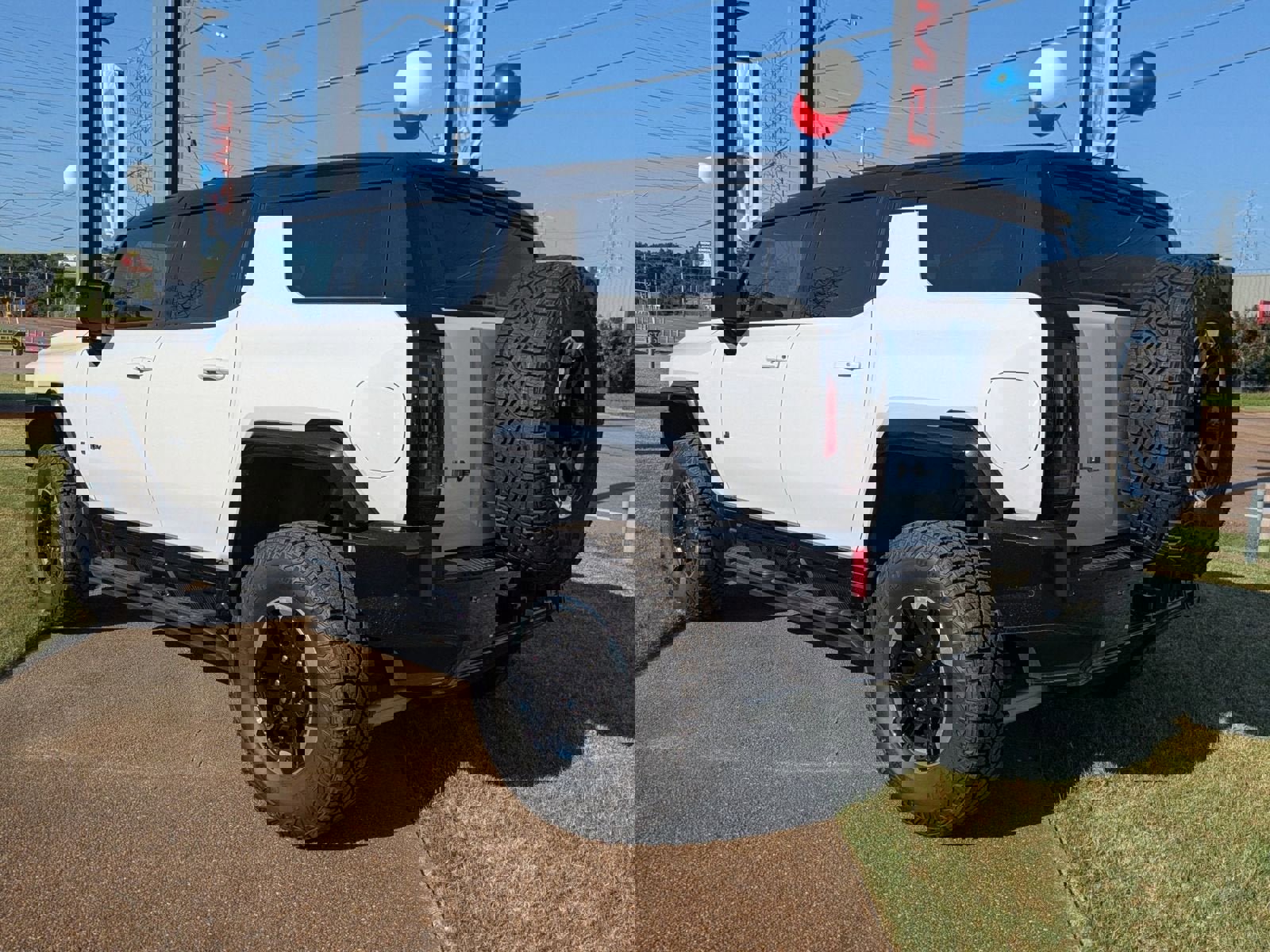 New 2025 GMC Hummer EV 3X w/ Extreme Off-Road Package image 3