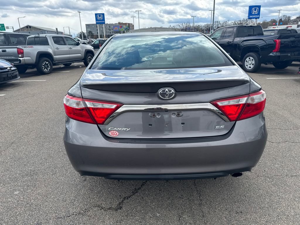 Used 2016 Toyota Camry SE w/ Protection Package (Q2) image 6