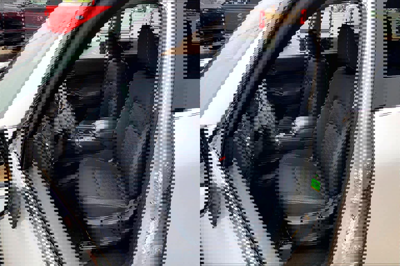 Used 2023 Nissan Pathfinder S FWD image 8