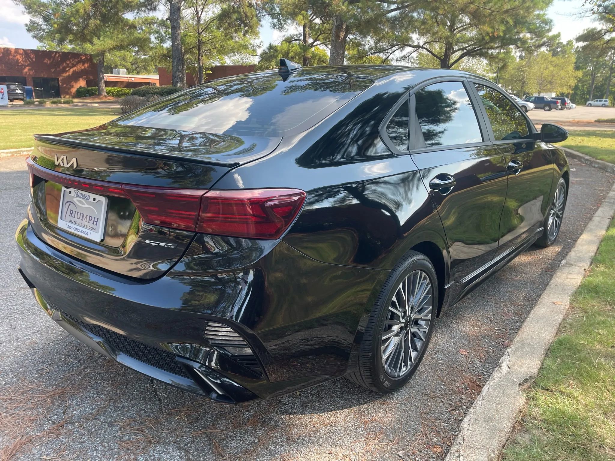 Used 2023 Kia Forte GT-Line image 5