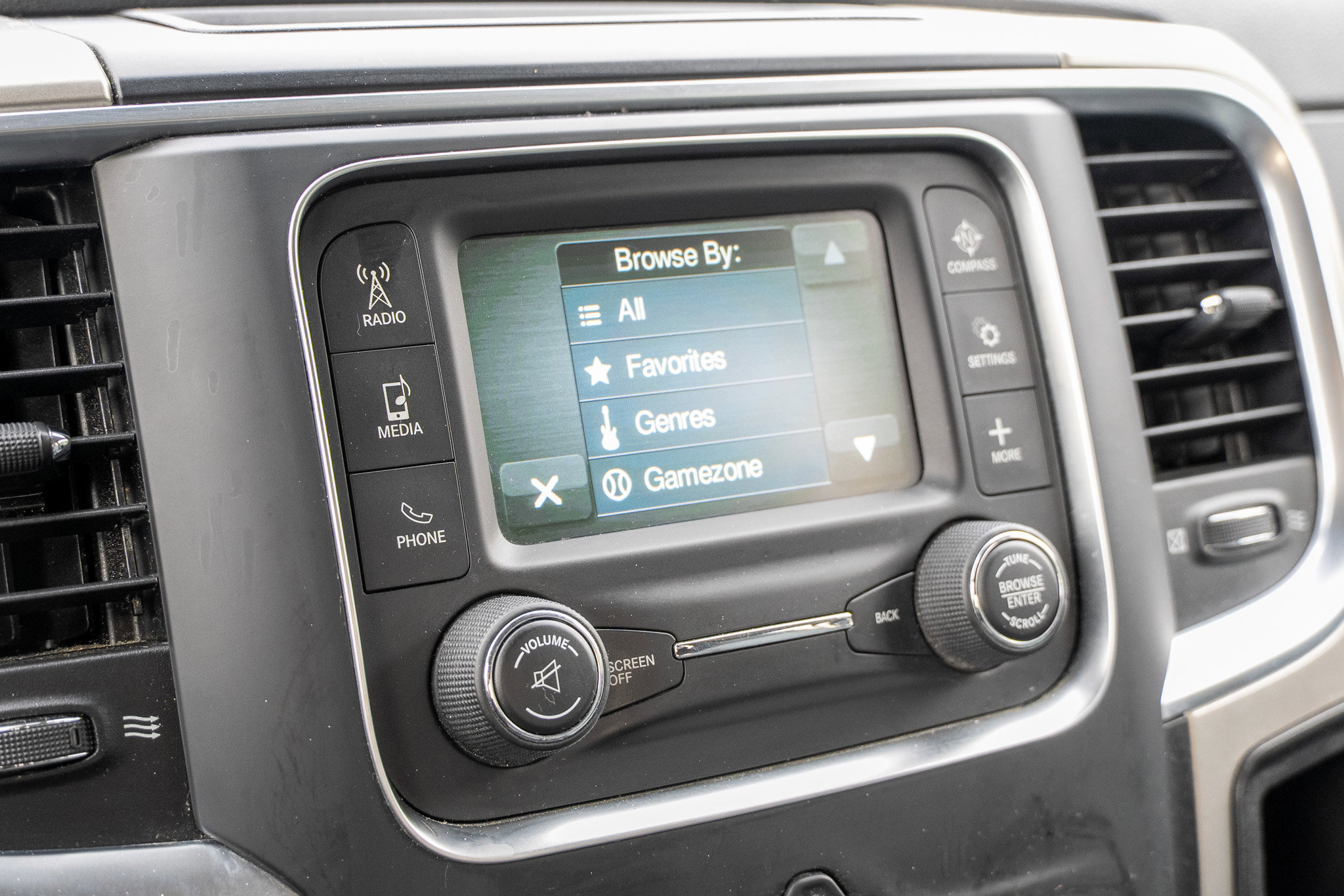 Used 2016 RAM 1500 Classic SLT image 32