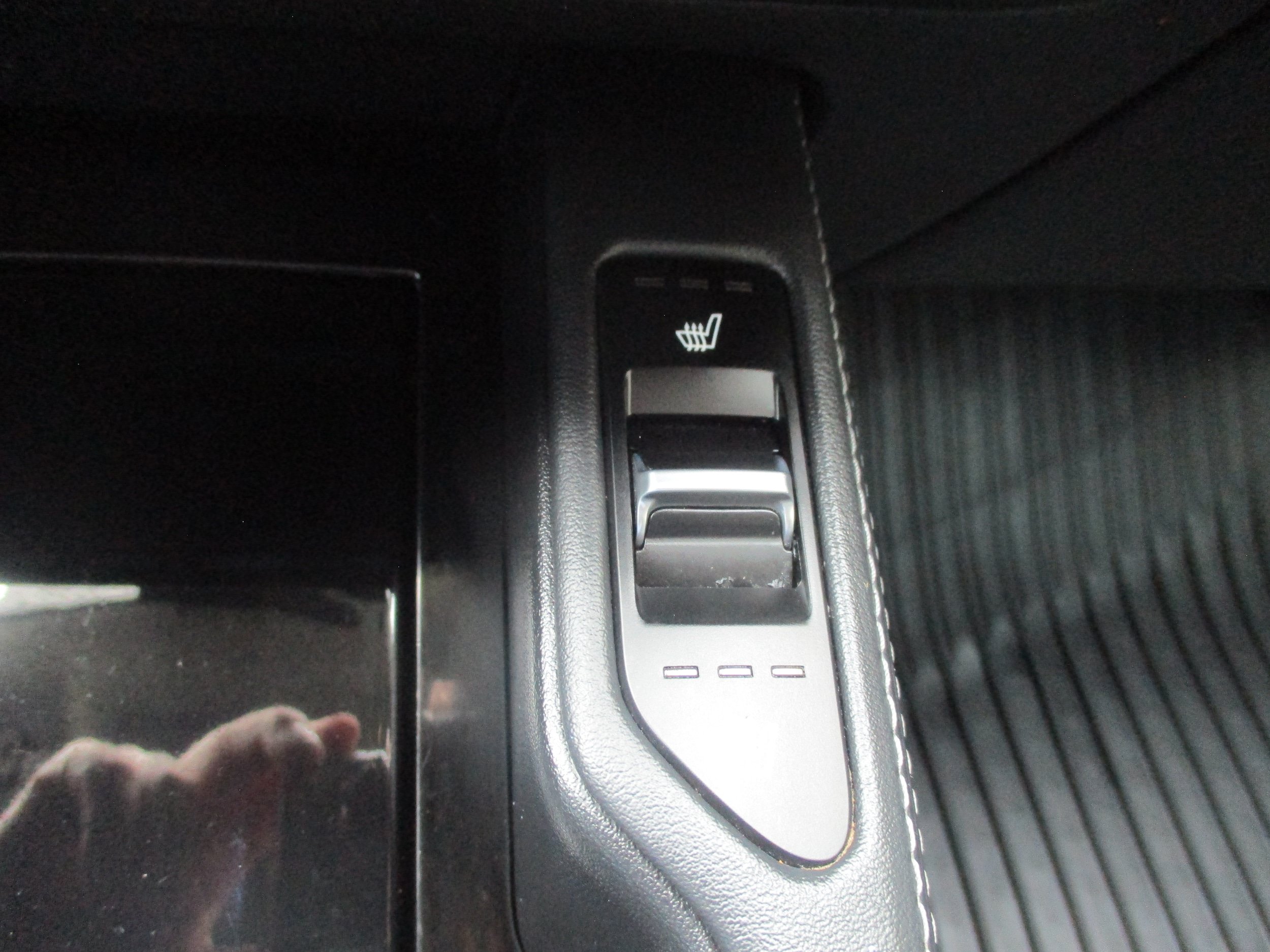 Used 2021 Kia Telluride EX w/ EX Premium Package FWD image 25