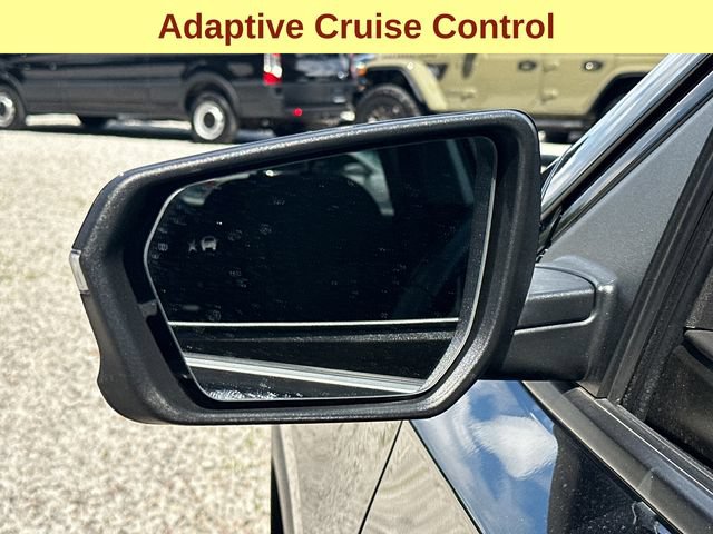 Used 2023 GMC Terrain SLE w/ Driver Convenience Package AWD/4WD image 7