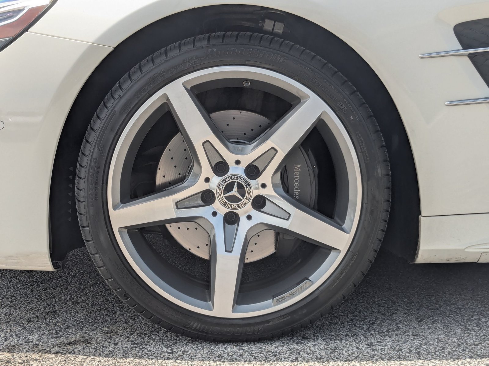 Used 2019 Mercedes-Benz SL 550 image 22