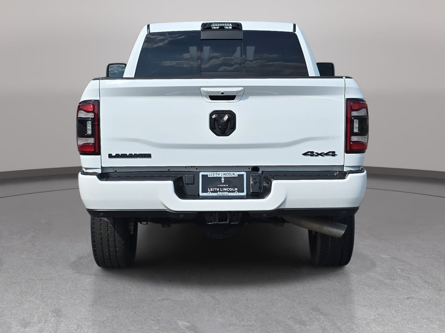 Used 2023 RAM 2500 Laramie w/ Night Edition image 6