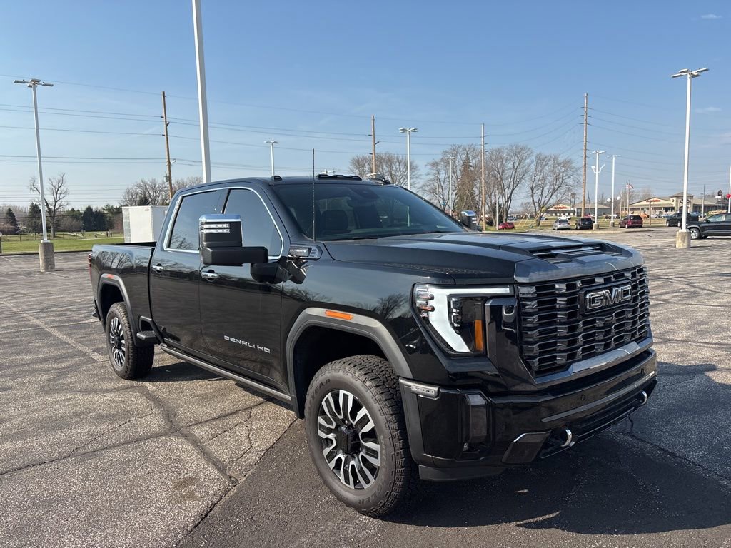 Used 2024 GMC Sierra 2500 Denali Ultimate image 3