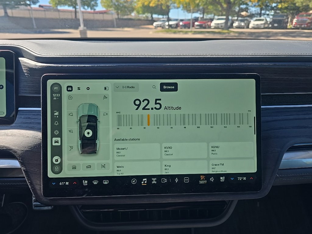 Used 2023 Rivian R1S Adventure Dual AWD/4WD image 15