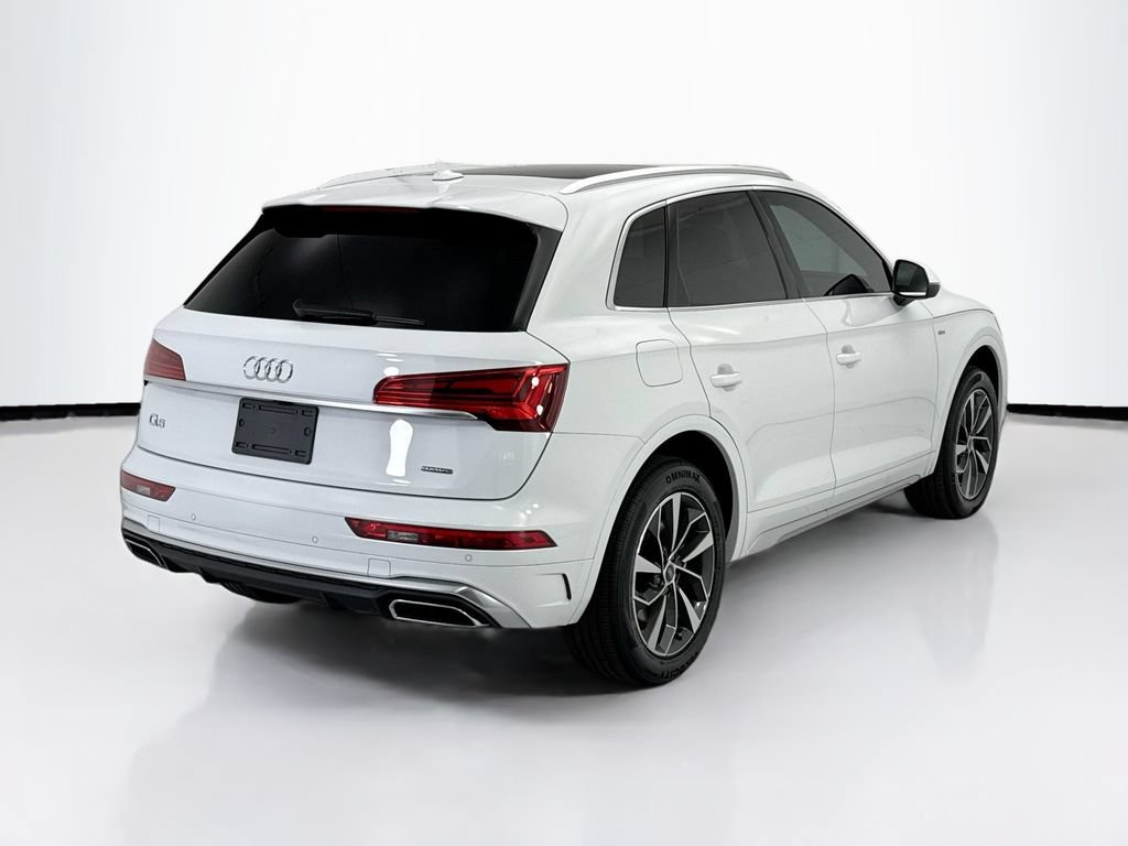 Used 2022 Audi Q5 2.0T Premium Plus w/ Premium Plus Package AWD/4WD image 5