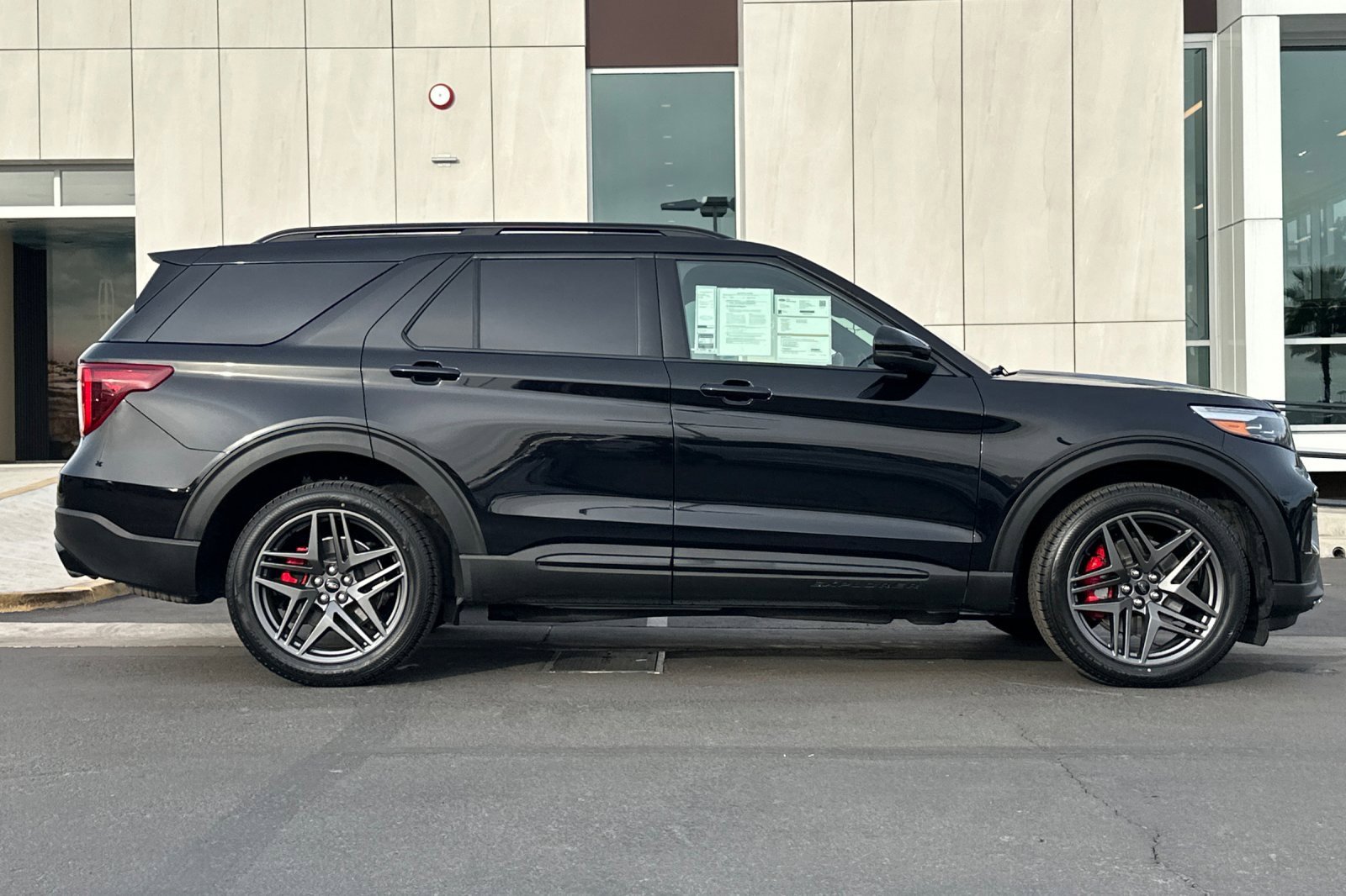 Certified 2022 Ford Explorer ST w/ Equipment Group 401A image 2