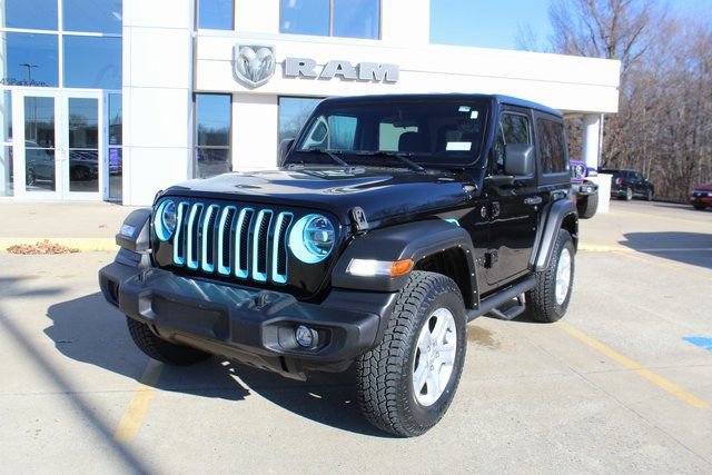 Used 2022 Jeep Wrangler Sport S image 1