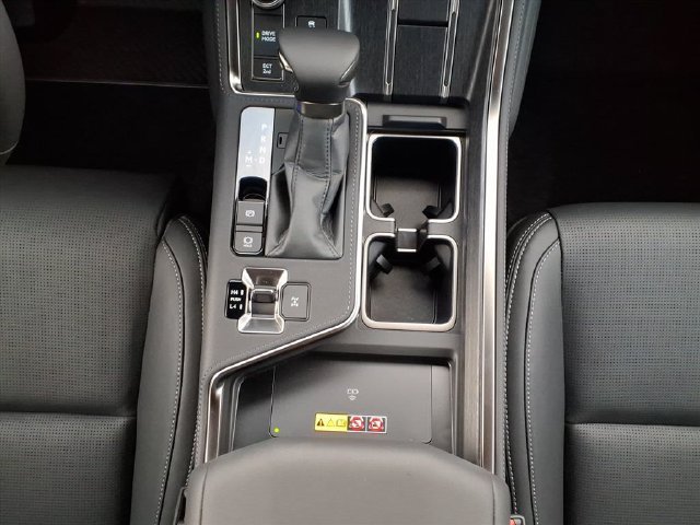 New 2026 Lexus GX 550 w/ Cold Area Package AWD/4WD image 27