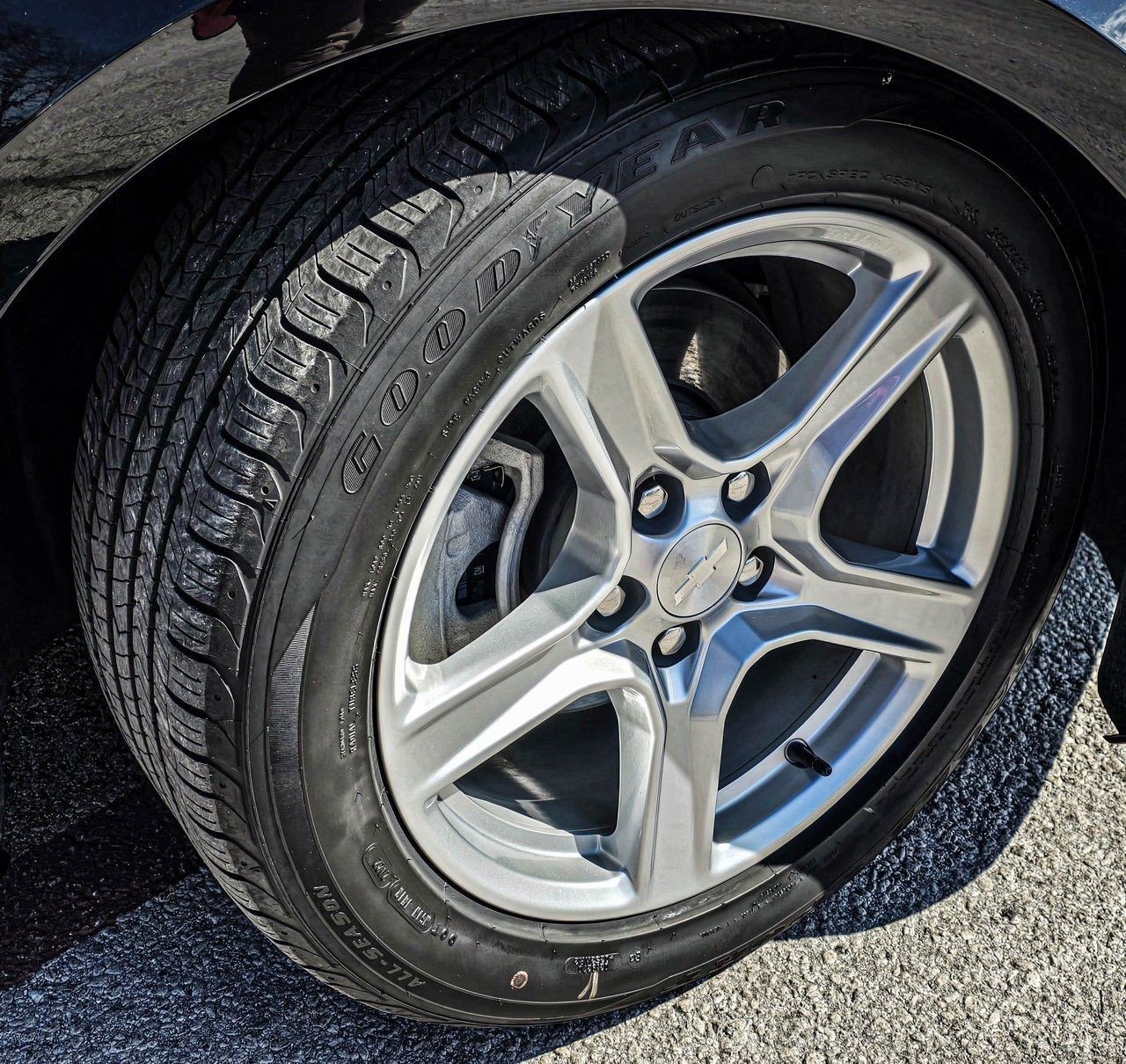 Certified 2023 Chevrolet Camaro LT w/ Technology Package image 12