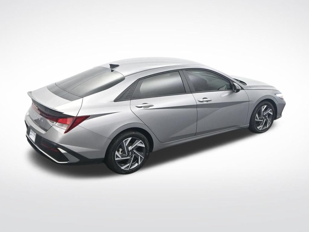Used 2025 Hyundai Elantra Sport FWD image 33