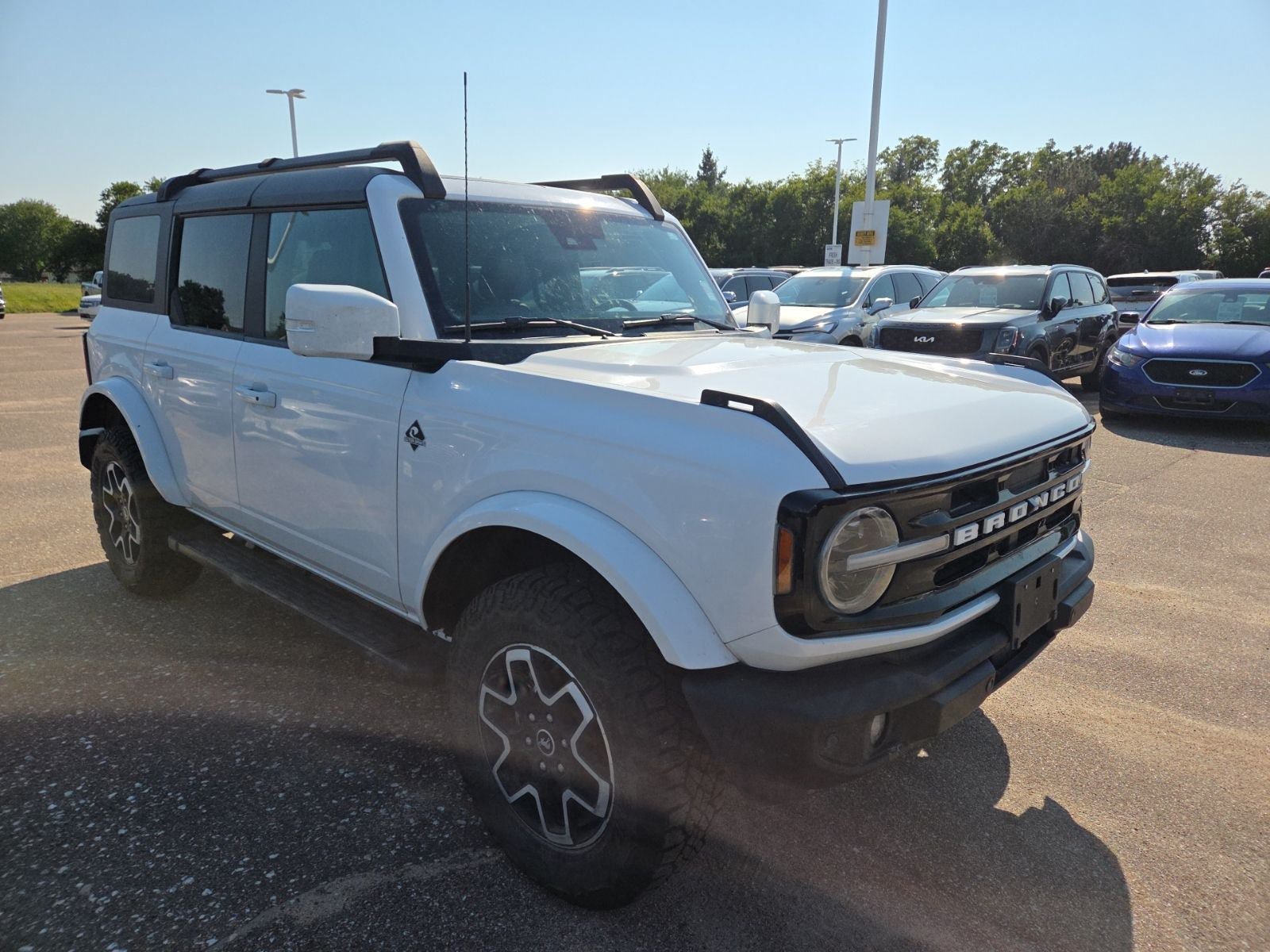 Used 2023 Ford Bronco Outer Banks AWD/4WD image 7