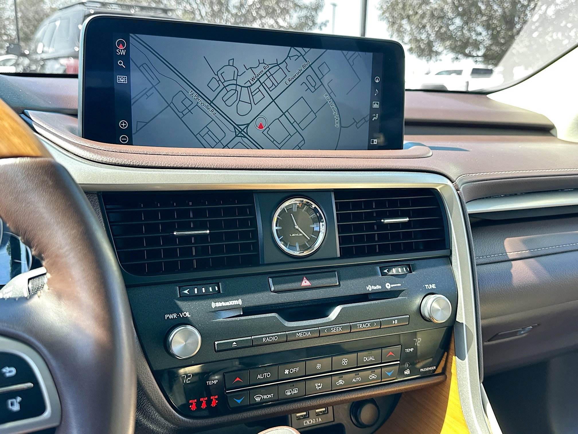 Used 2020 Lexus RX 450h AWD w/ Premium Package image 10