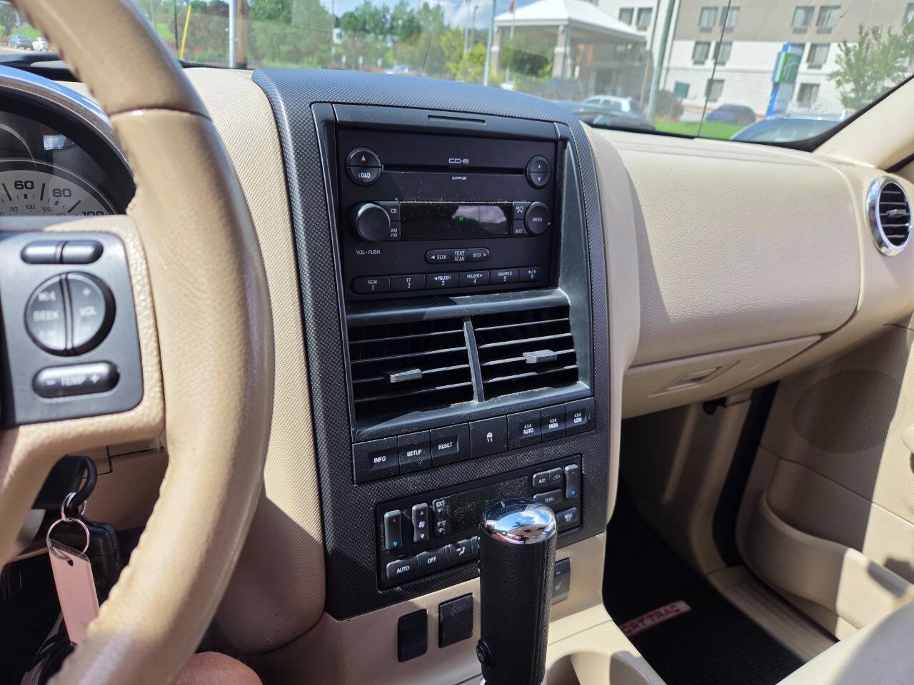 Used 2007 Ford Explorer Sport Trac Limited AWD/4WD image 16