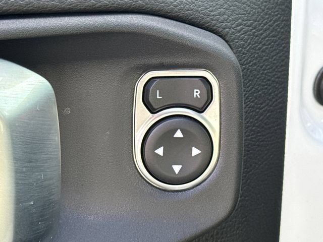 Used 2023 Jeep Gladiator Mojave AWD/4WD image 22