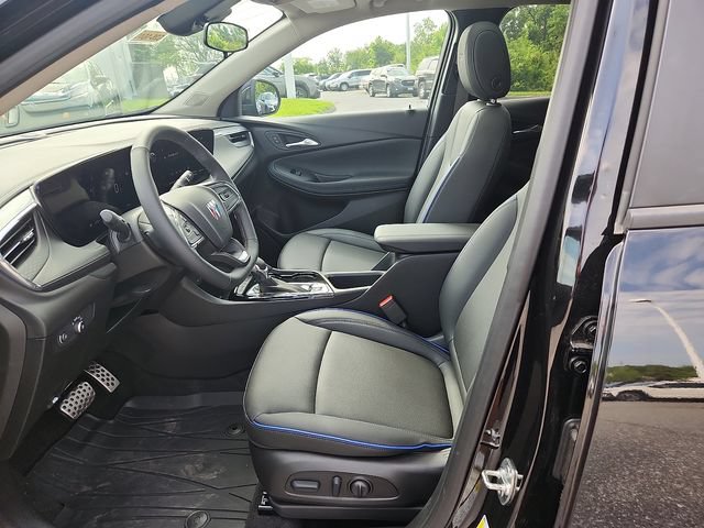 New 2026 Buick Encore GX Sport Touring w/ Advanced Technology Package FWD image 9
