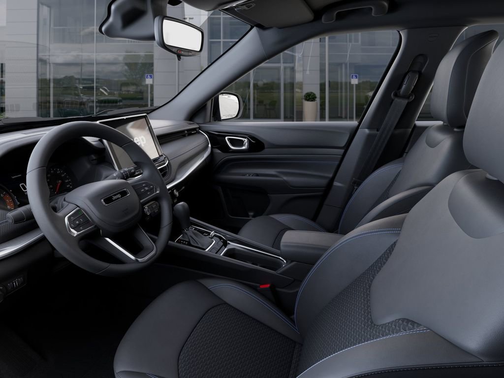New 2026 Jeep Compass Latitude image 22
