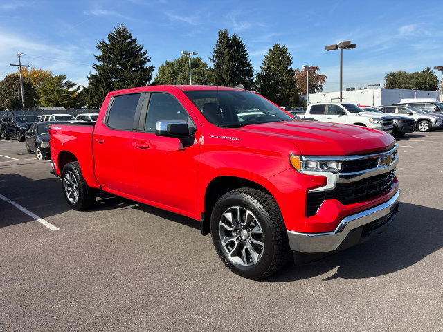 Used 2023 Chevrolet Silverado 1500 LT AWD/4WD image 5