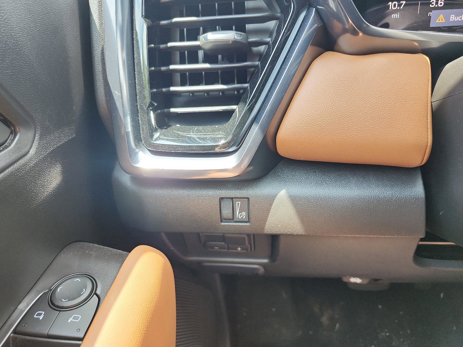 New 2025 GMC Canyon AT4 w/ Nightfall Edition image 18