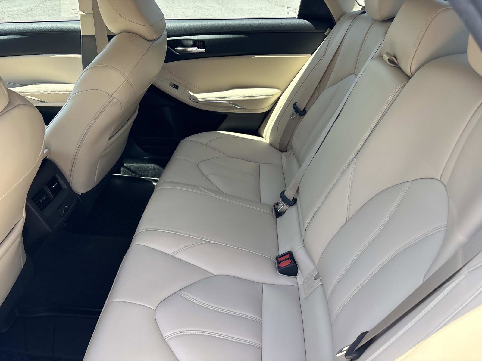 Used 2020 Toyota Avalon XLE w/ All Weather Liner Package FWD image 30