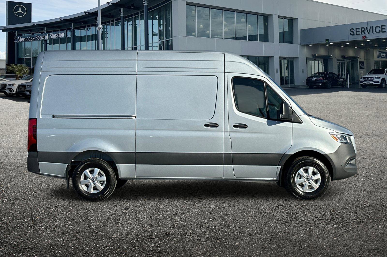 New 2025 Mercedes-Benz Sprinter 2500 image 3