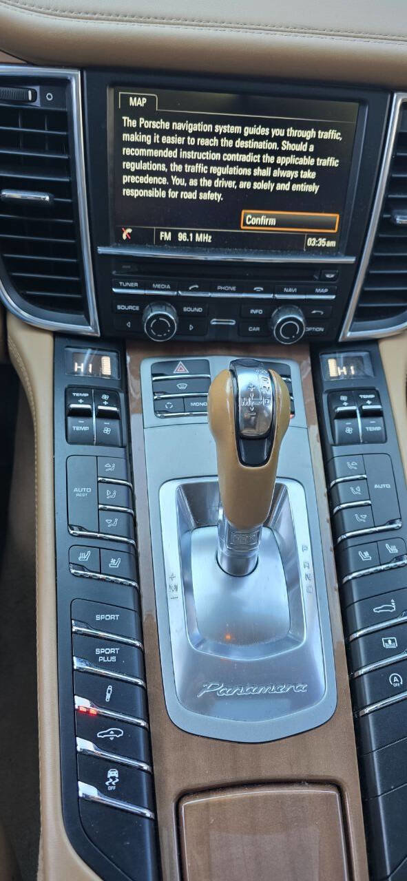 Used 2013 Porsche Panamera S w/ Premium Pkg Plus image 23