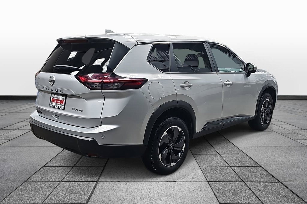 Used 2024 Nissan Rogue SV image 5