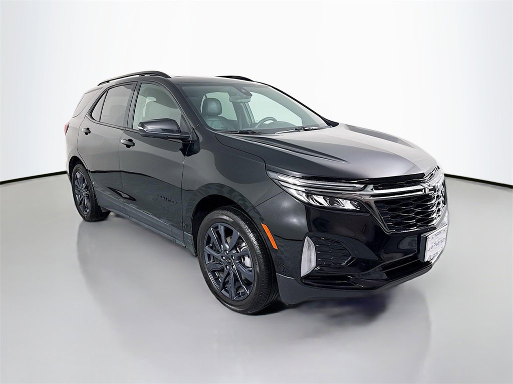 Used 2022 Chevrolet Equinox RS w/ RS Leather Package image 7