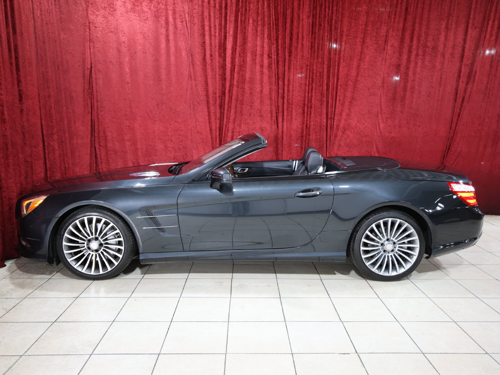 Used 2013 Mercedes-Benz SL 550 image 4