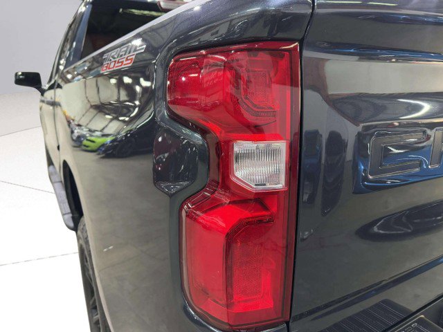 Used 2021 Chevrolet Silverado 1500 Custom Trail Boss w/ LPO, Dark Essentials Package AWD/4WD image 13