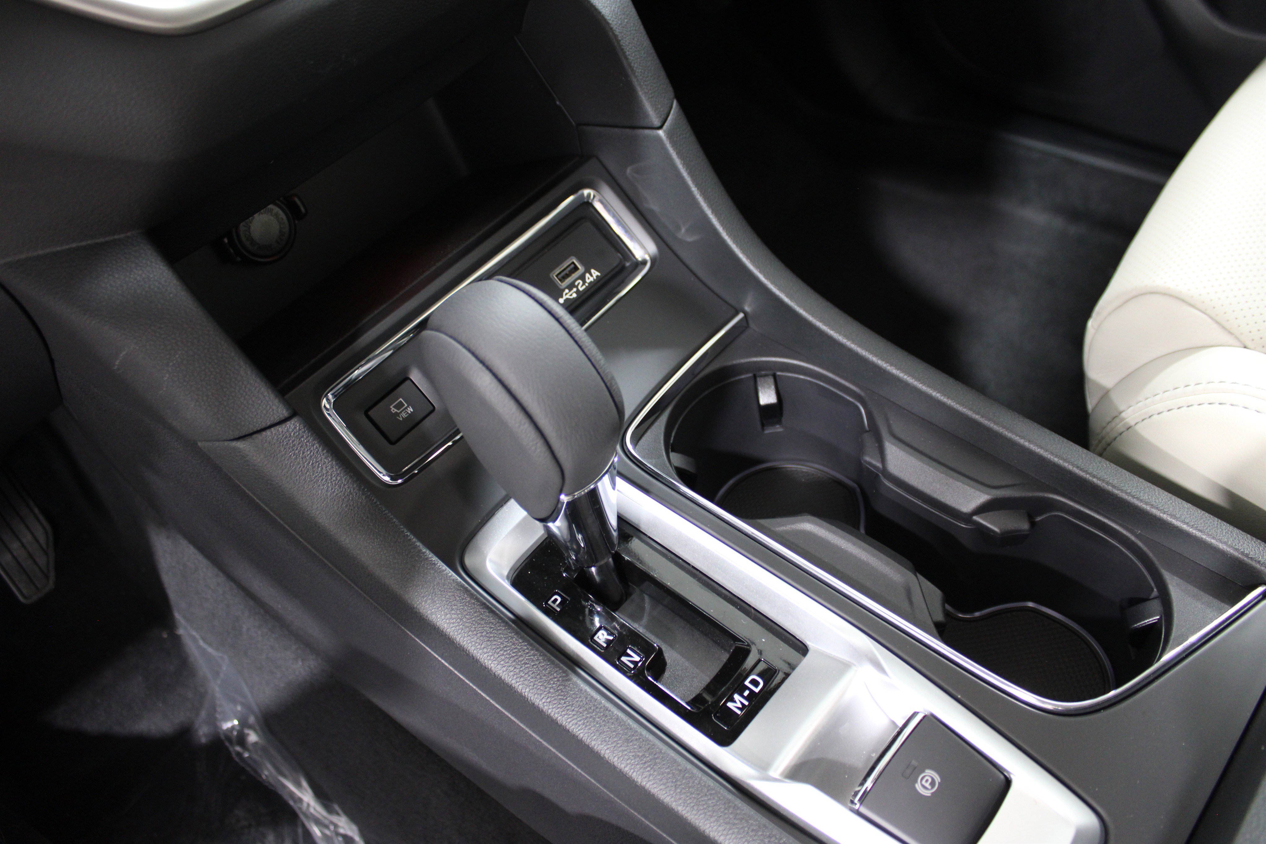 New 2025 Subaru Ascent Limited image 16