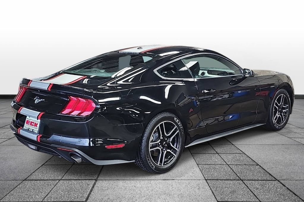 Used 2019 Ford Mustang Premium RWD image 4