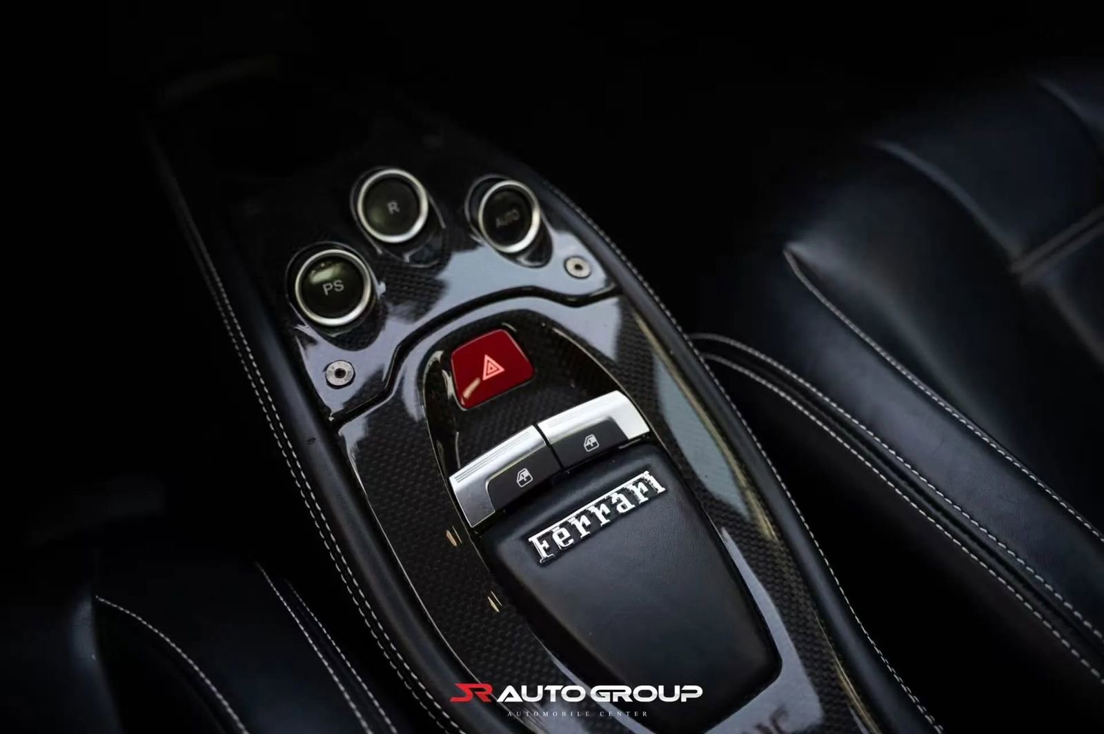 Used 2015 Ferrari 458 Italia Coupe RWD image 18