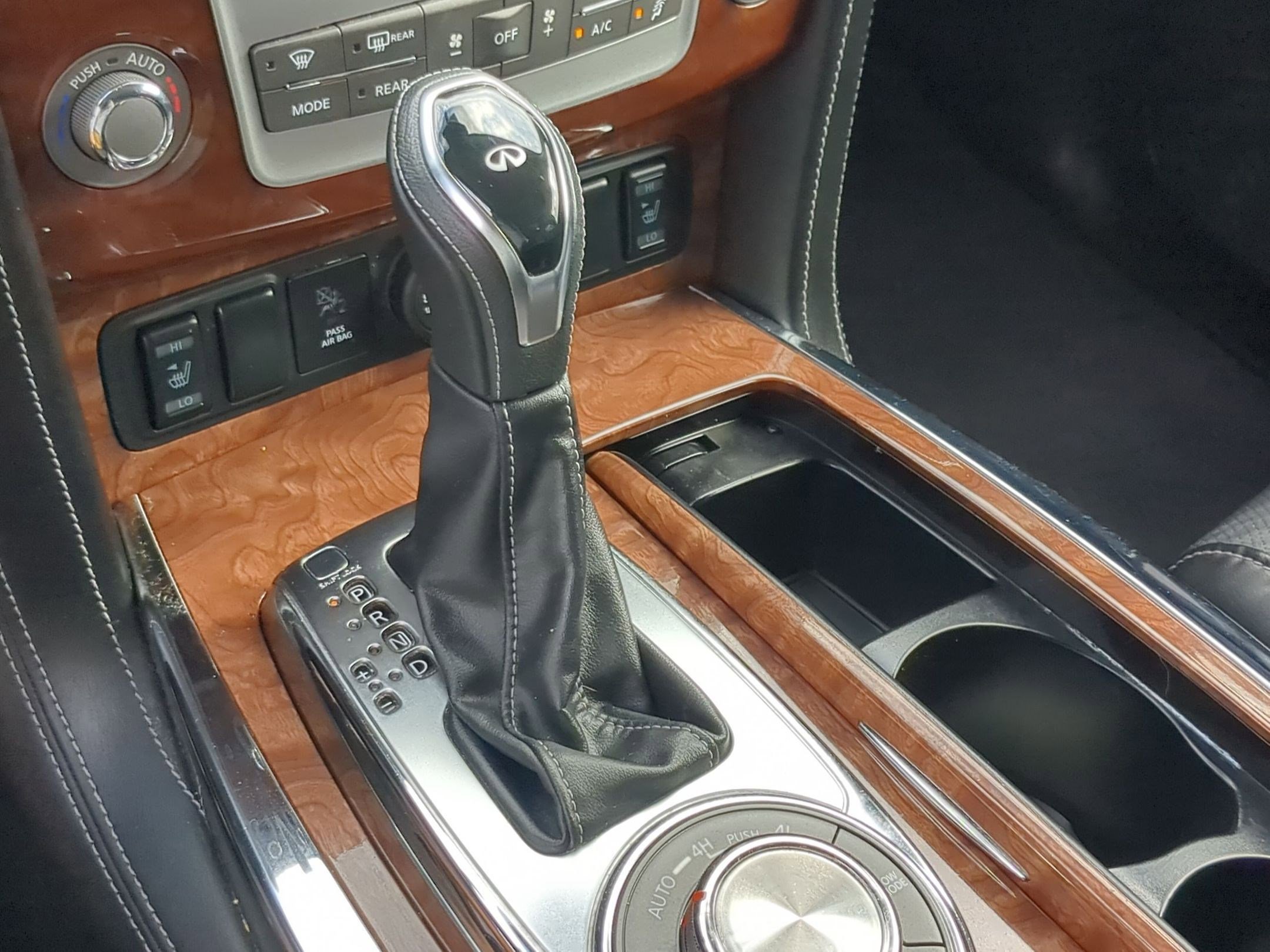 Used 2019 INFINITI QX80 Luxe AWD/4WD image 19