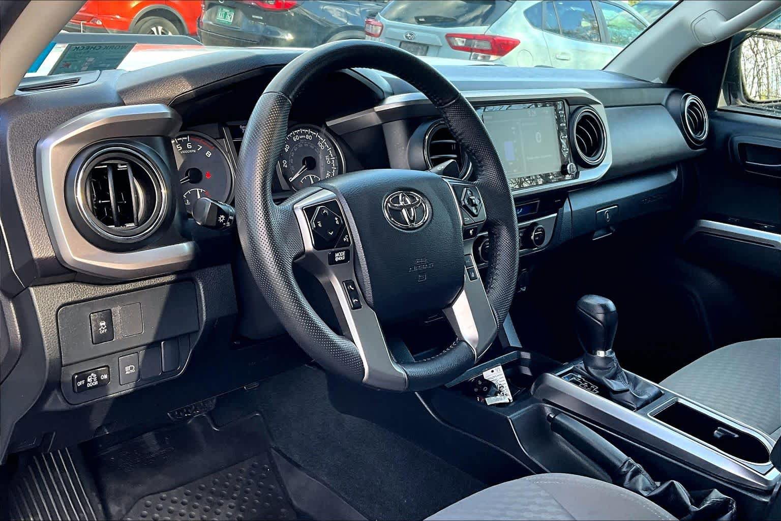 Used 2023 Toyota Tacoma SR5 AWD/4WD image 16