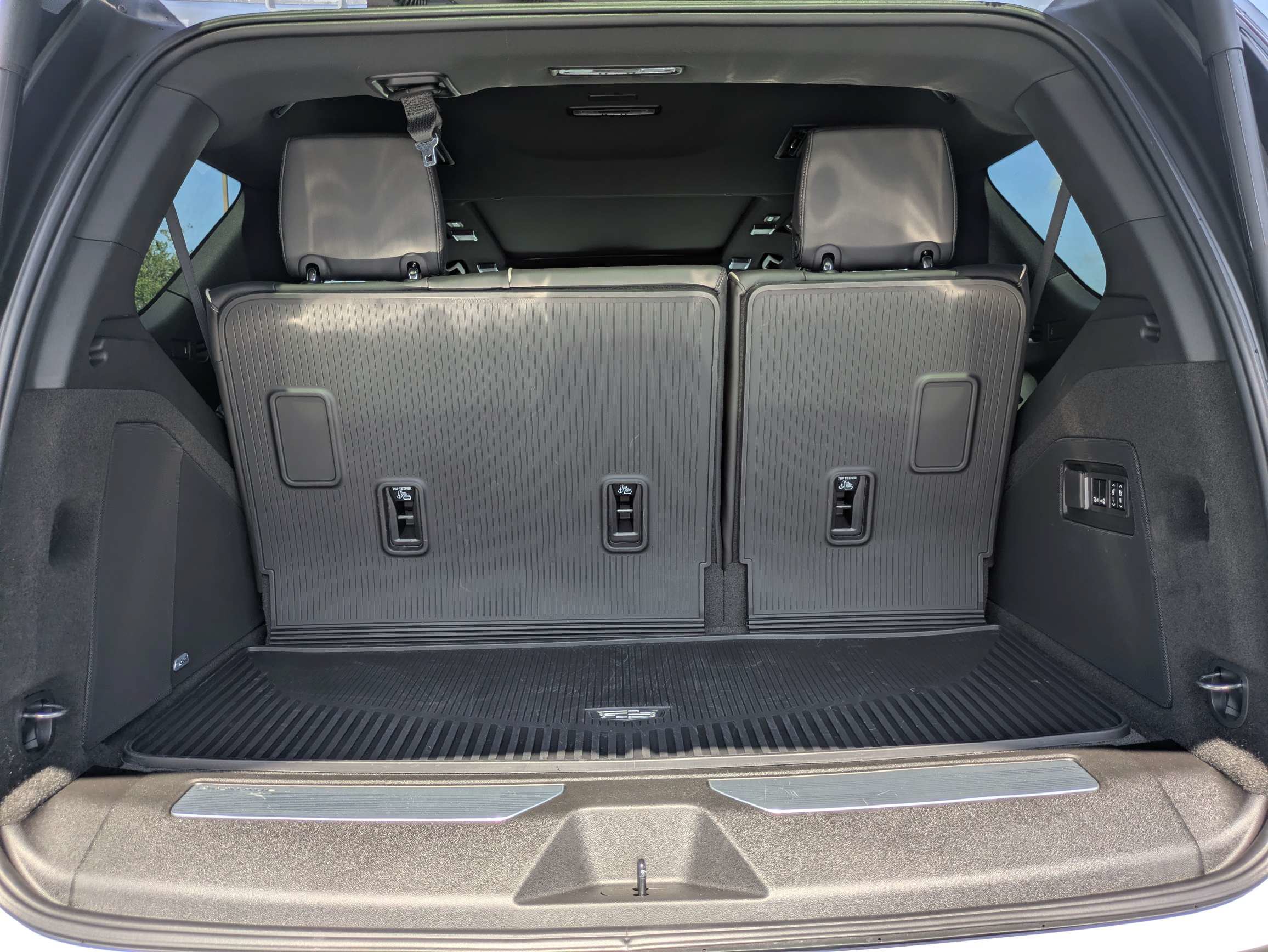 Used 2026 Cadillac Escalade Sport w/ Touring Package AWD/4WD image 7