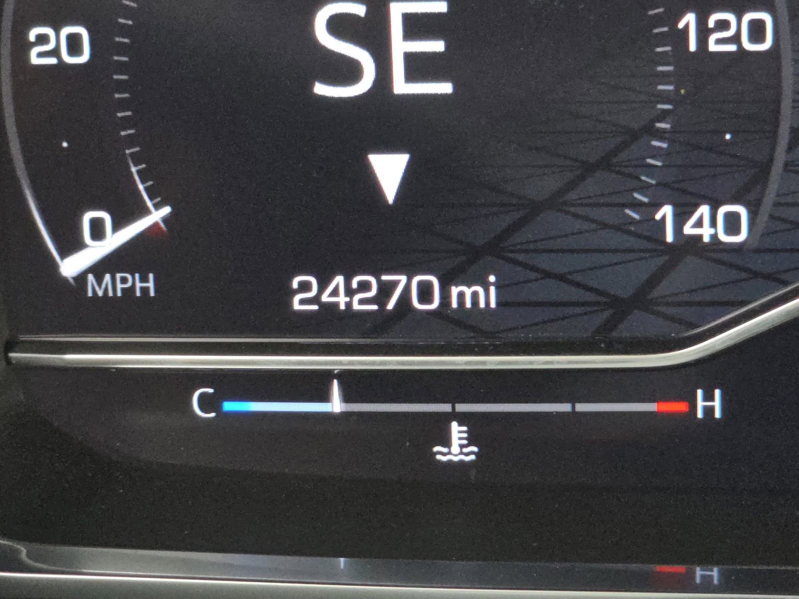 Used 2023 GMC Yukon AT4 image 36