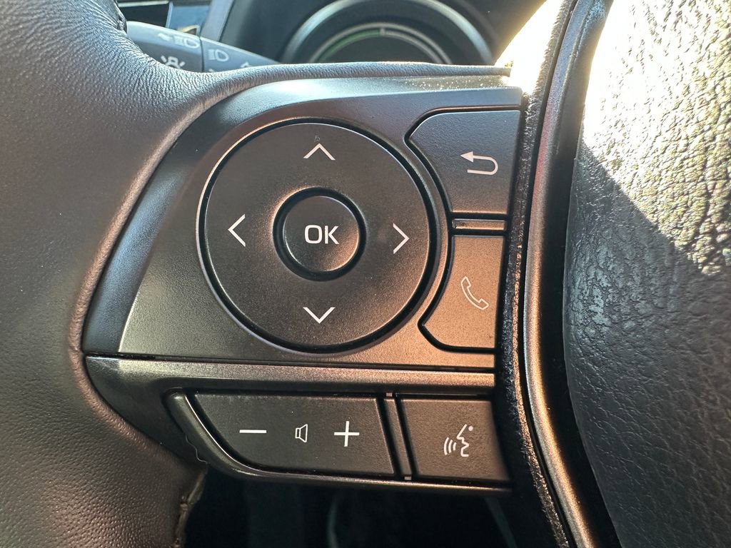 Used 2024 Toyota Camry SE image 20