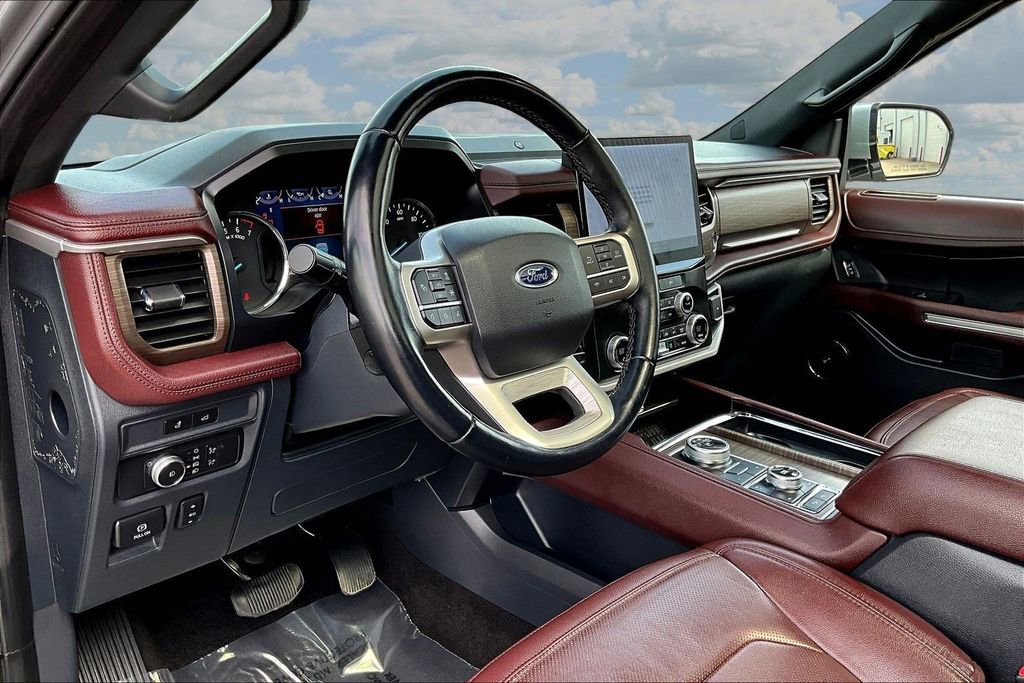 Used 2022 Ford Expedition Limited AWD/4WD image 19
