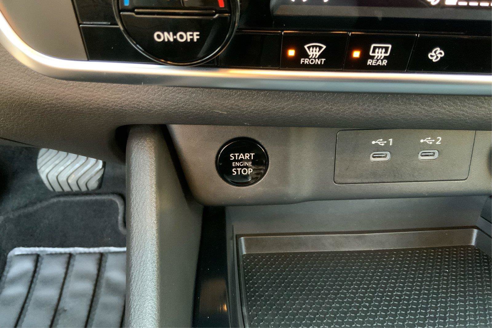 Used 2024 Nissan Rogue SV AWD/4WD image 34