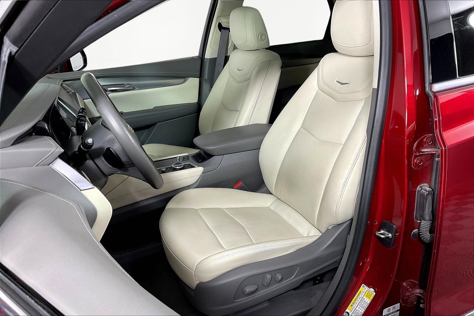 Certified 2023 Cadillac XT5 Premium Luxury AWD/4WD image 21