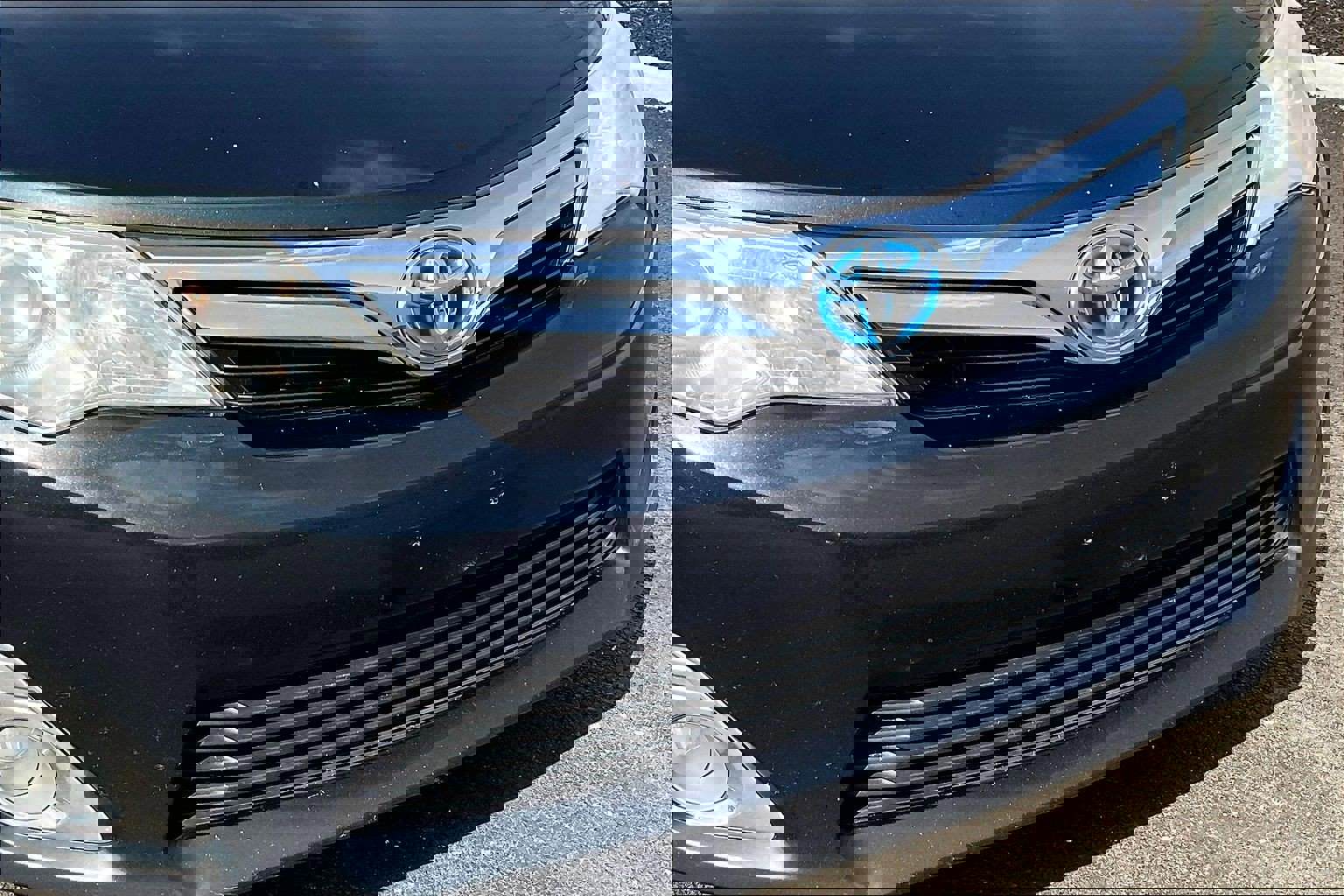 Used 2013 Toyota Camry XLE w/ Convenience Pkg image 32