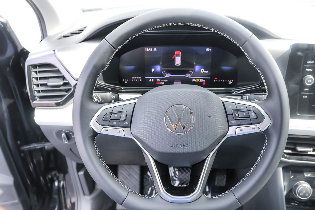 Used 2025 Volkswagen Taos S image 17