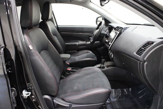 Used 2024 Mitsubishi Outlander Sport SE image 11