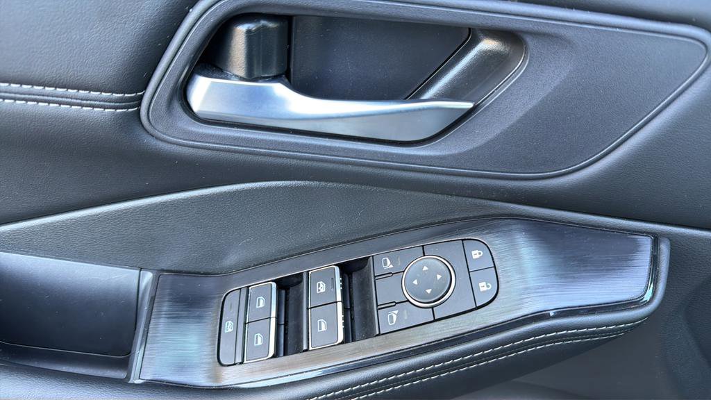 Certified 2026 Nissan Rogue SL AWD/4WD image 20