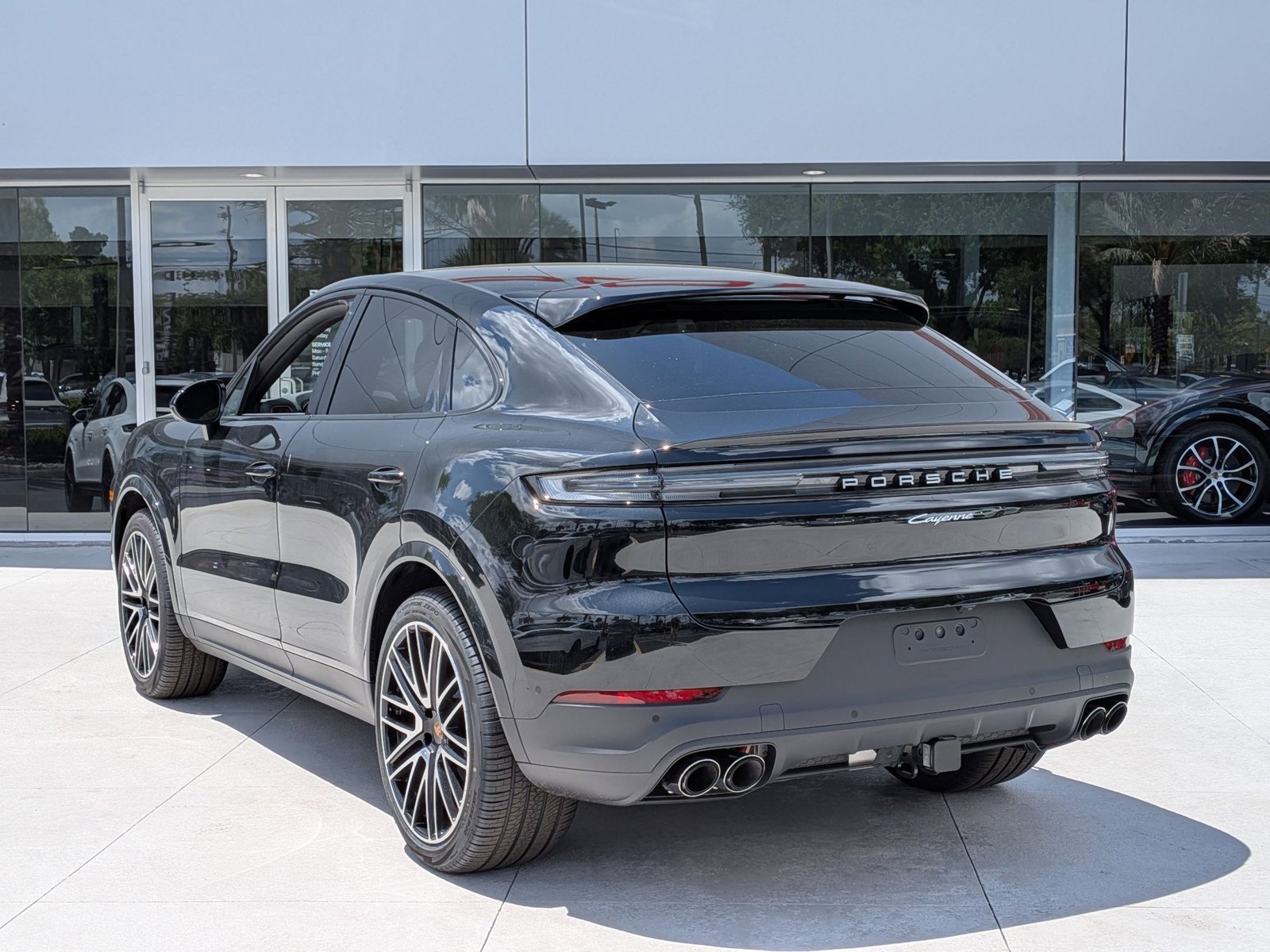 New 2026 Porsche Cayenne Coupe AWD/4WD image 3