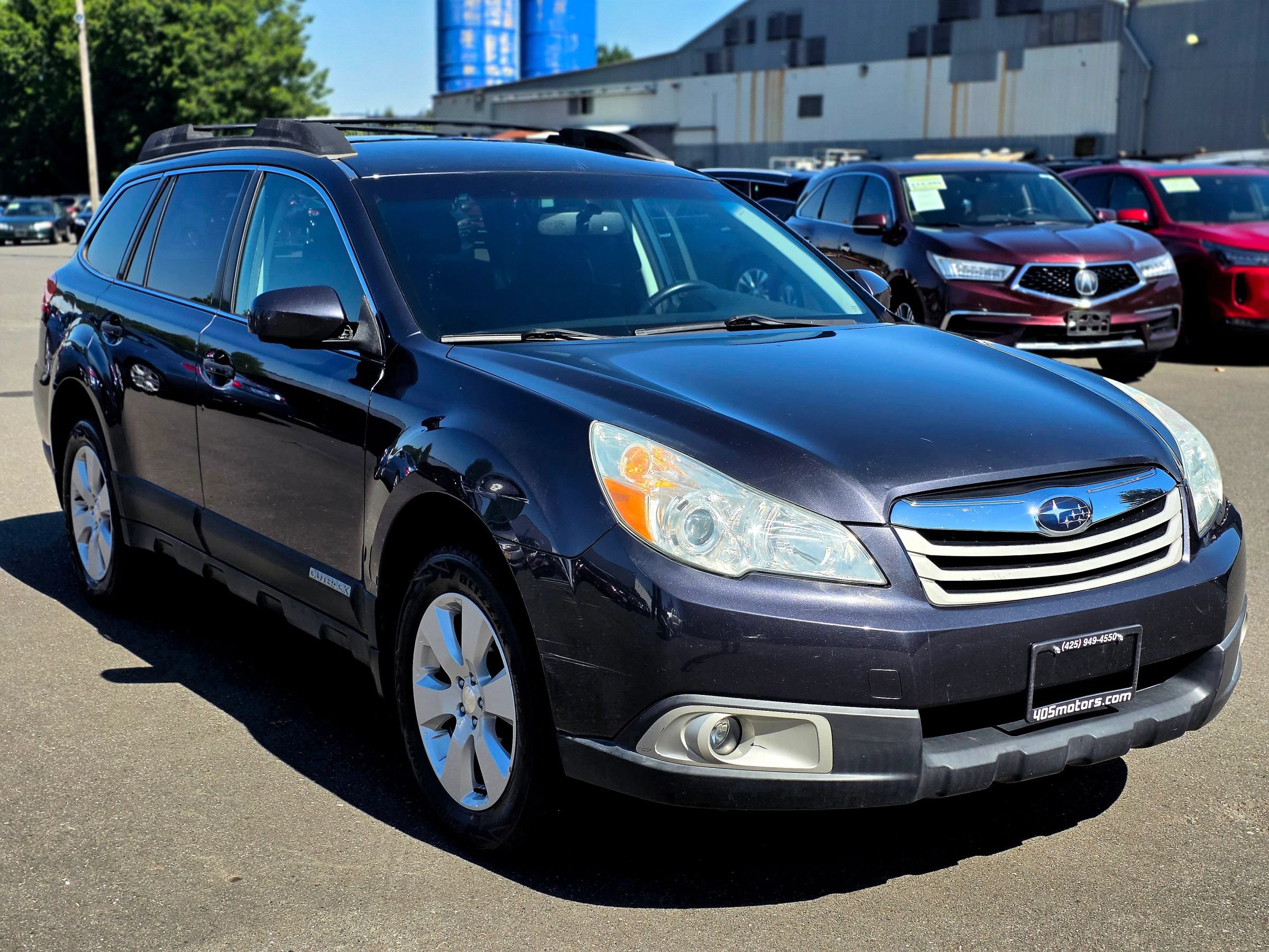Used 2011 Subaru Outback 2.5i Premium AWD/4WD image 1