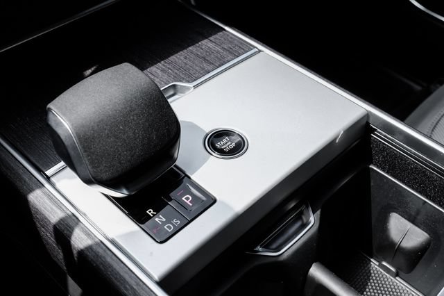 New 2026 Land Rover Range Rover SE AWD/4WD image 24